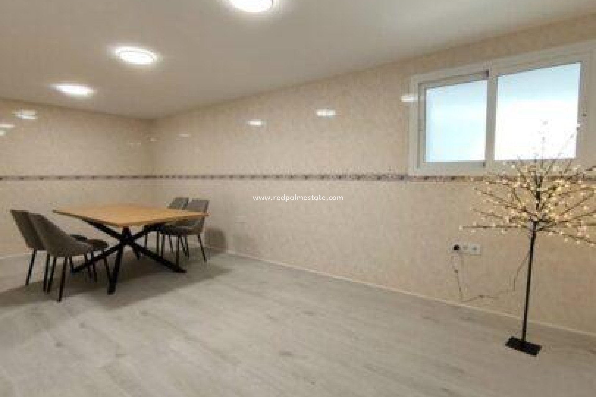 Resale - Villa -
Orihuela Costa - Villamartín