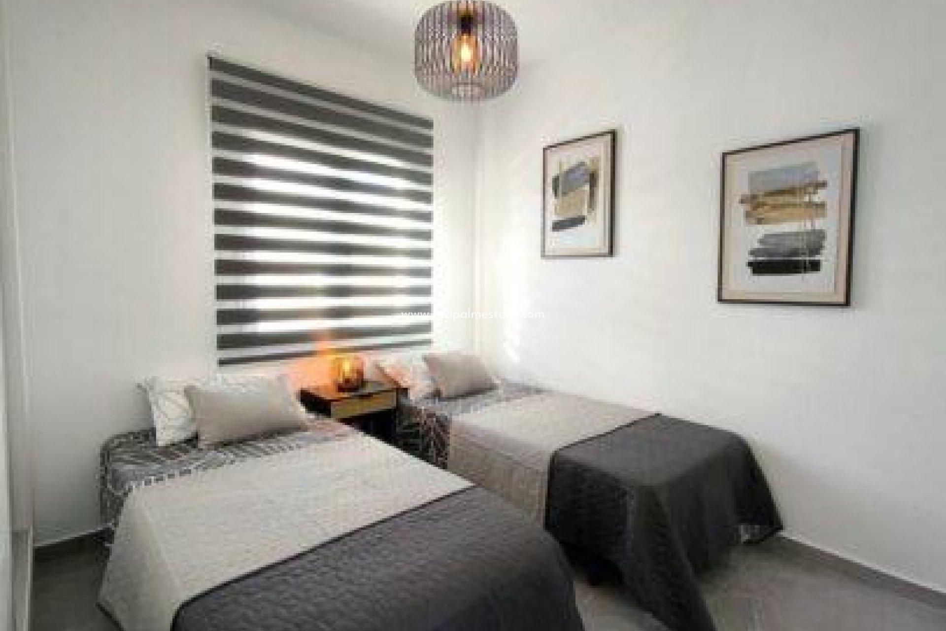 Resale - Villa -
Orihuela Costa - Villamartín