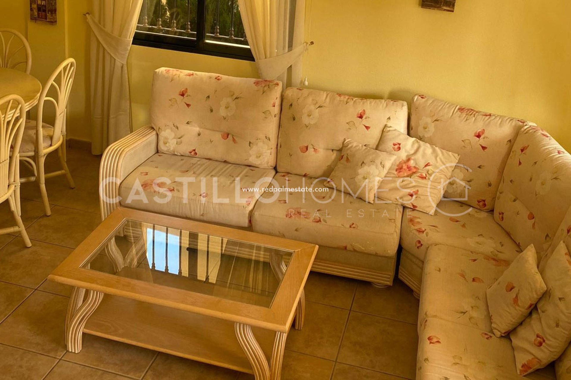 Resale - Villa -
Orihuela Costa - Villamartín