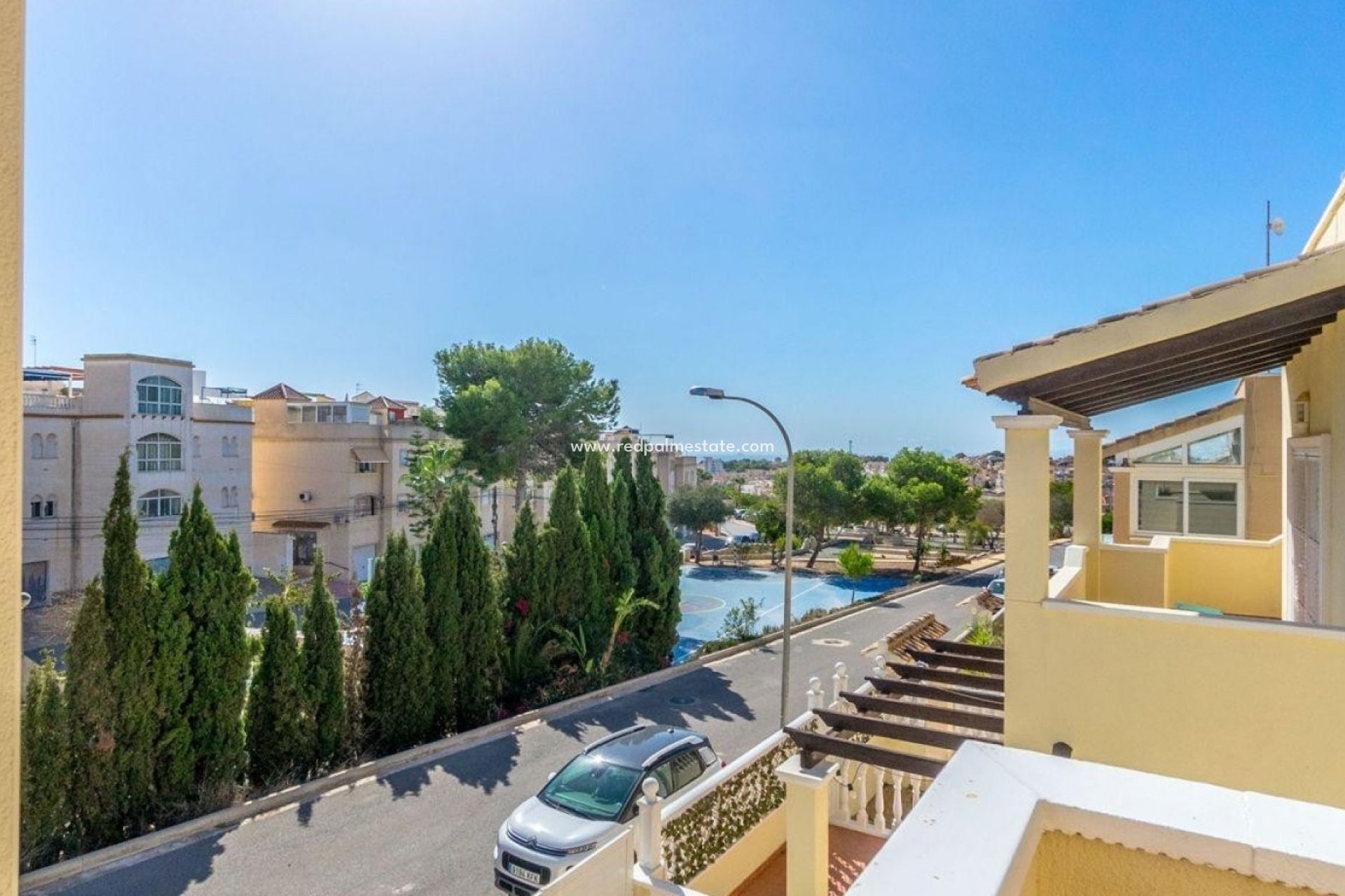 Resale - Villa -
Orihuela Costa - Villamartín