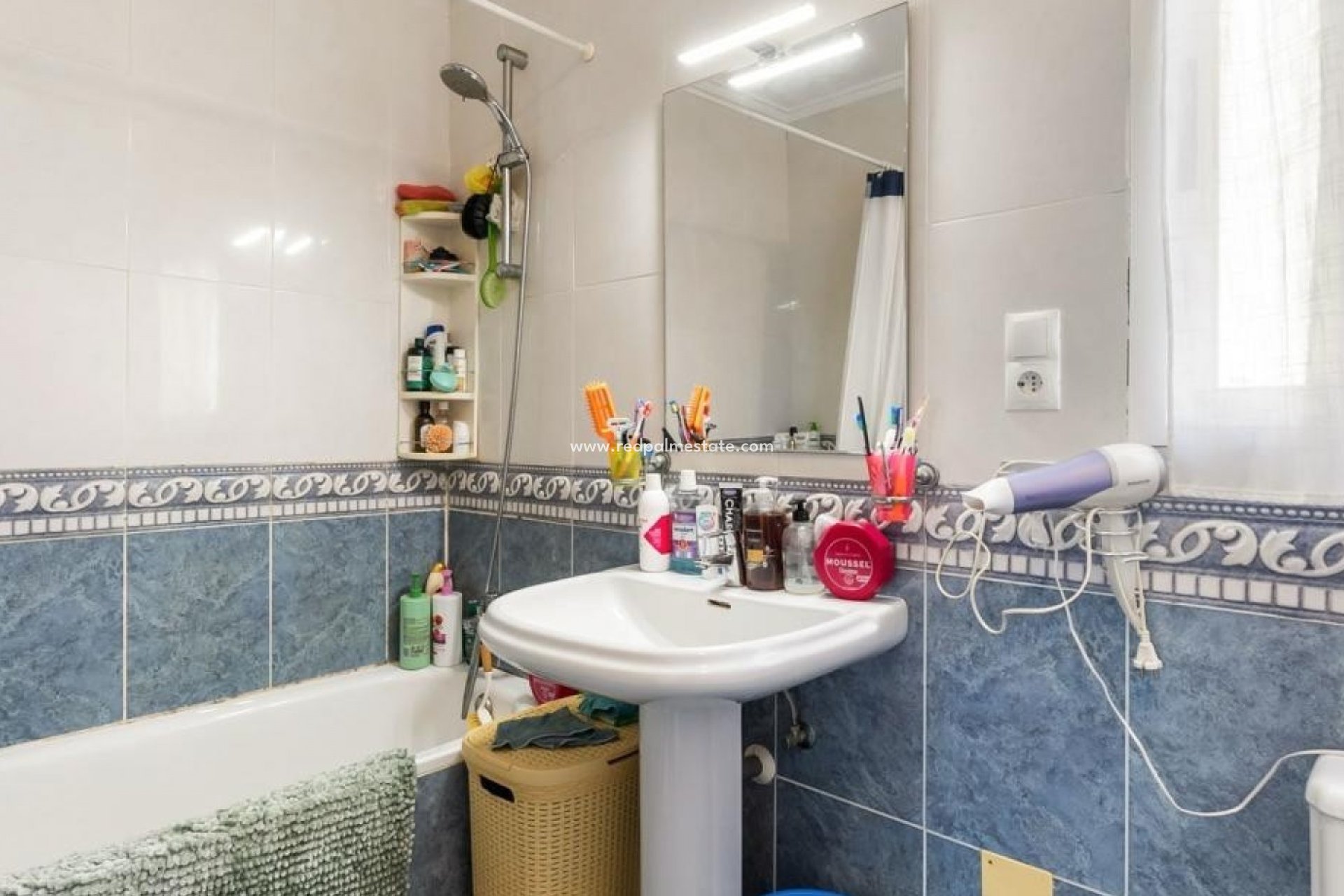 Resale - Villa -
Orihuela Costa - Villamartín