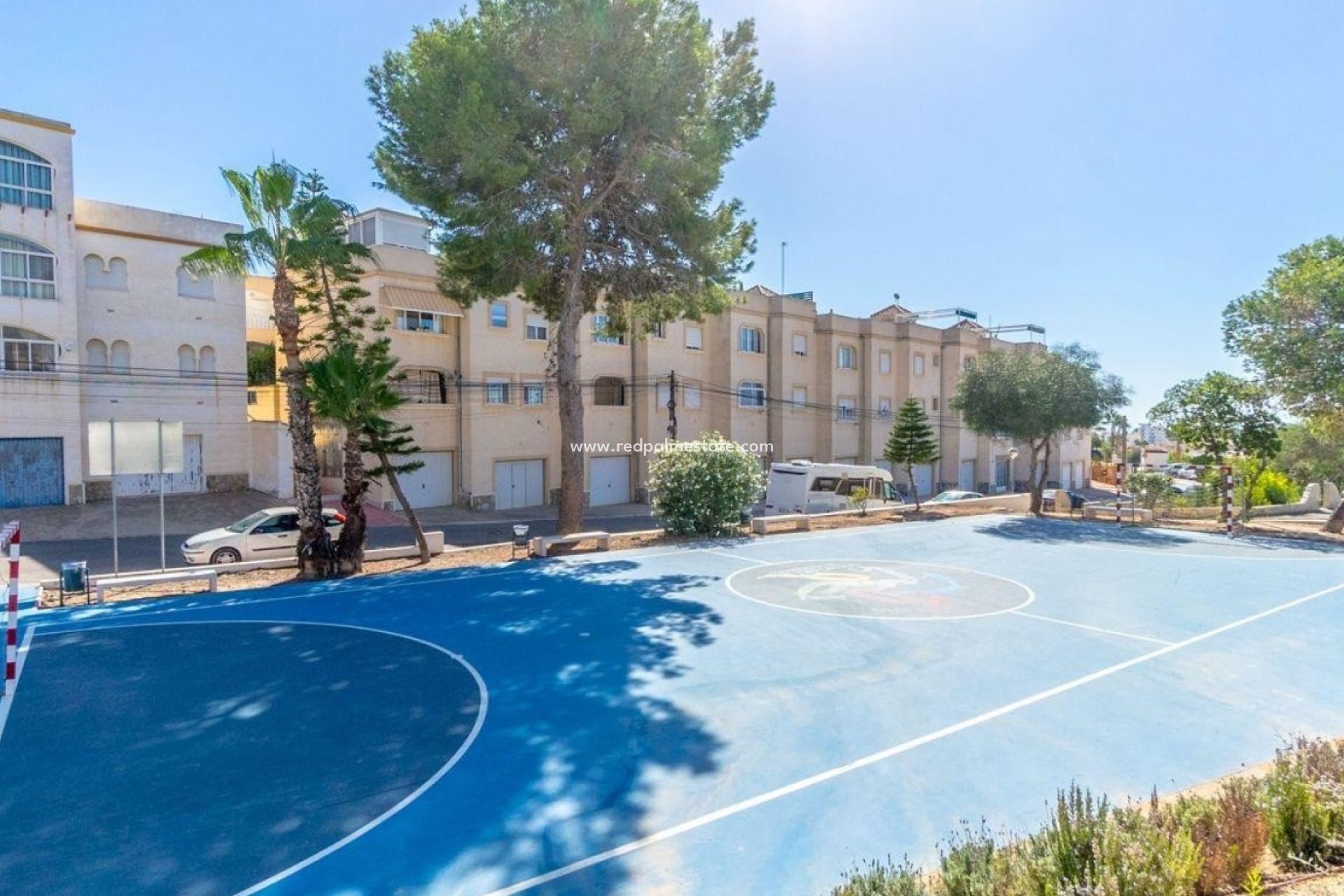 Resale - Villa -
Orihuela Costa - Villamartín