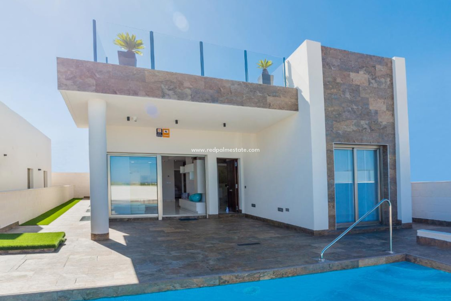 Resale - Villa -
Orihuela Costa - Villamartín