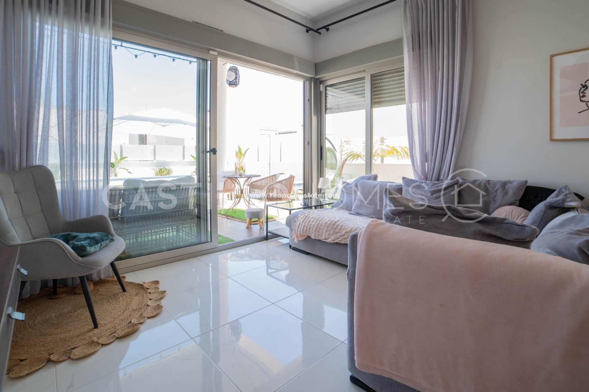 Resale - Villa -
Orihuela Costa - Villamartín