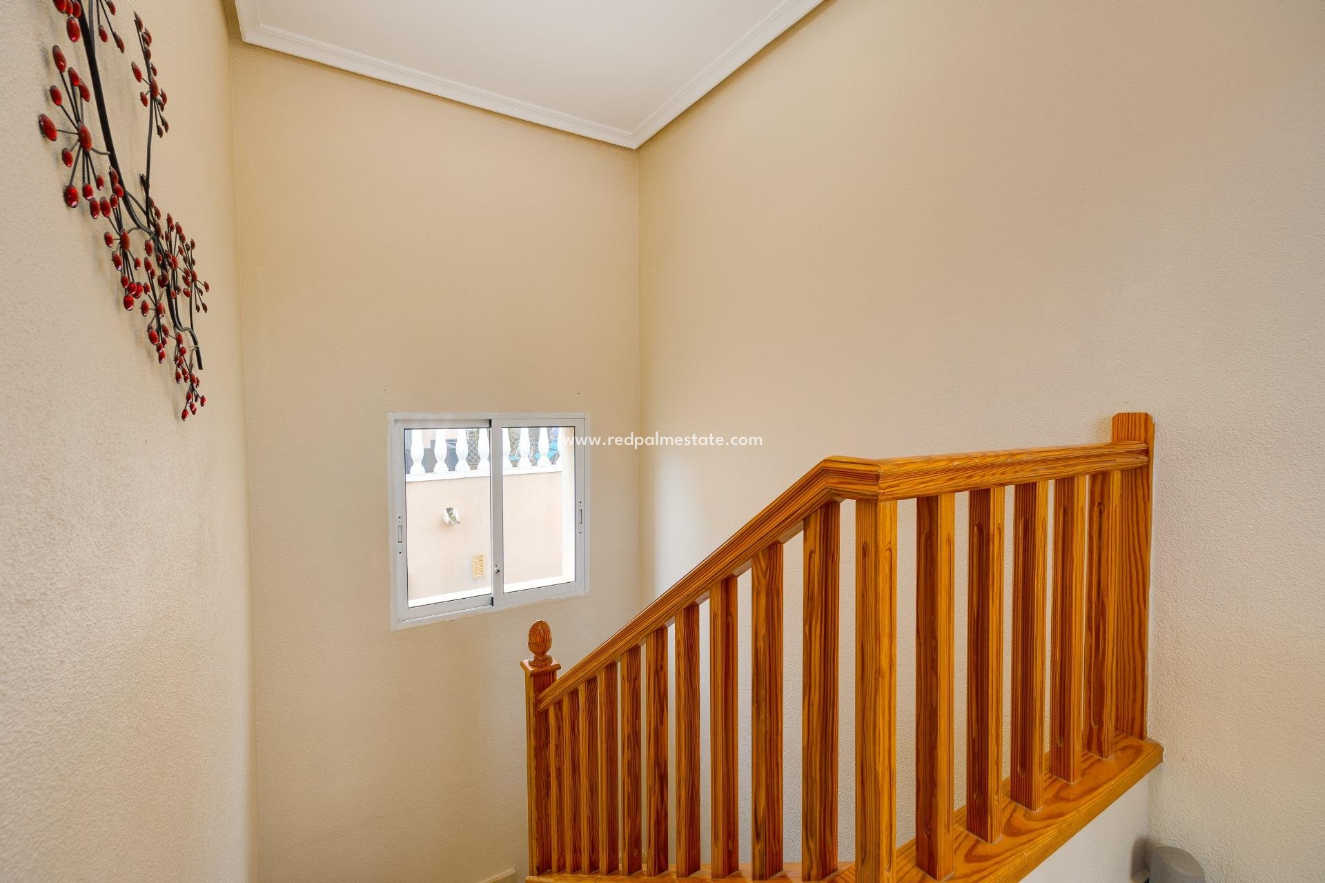 Resale - Villa -
Orihuela Costa - Villamartín