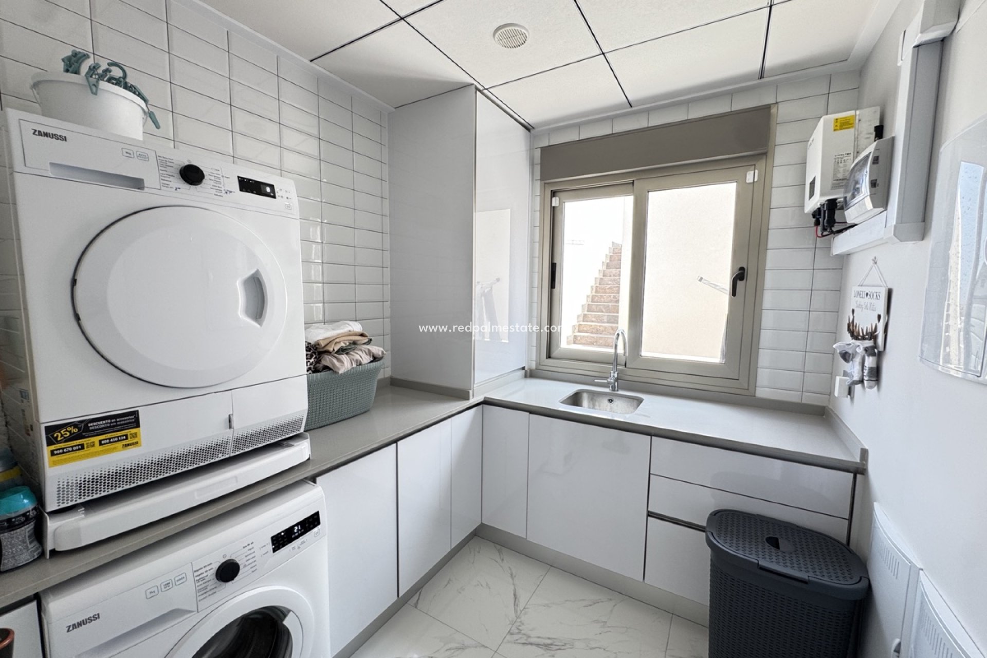 Resale - Villa -
Orihuela Costa - Villamartín