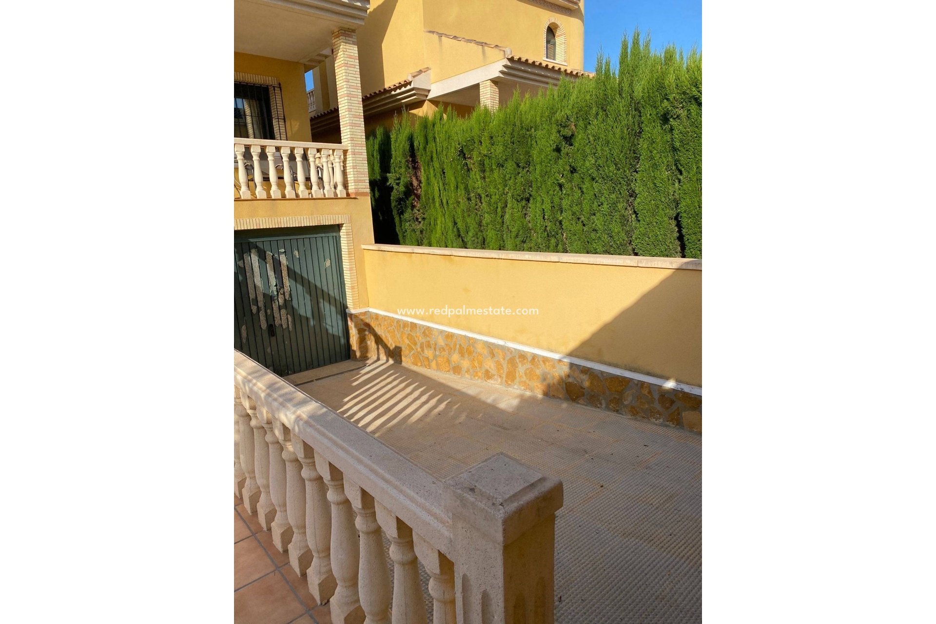 Resale - Villa -
Orihuela Costa - Villamartín