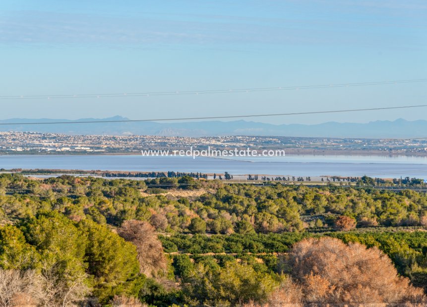 Resale - Villa -
Orihuela Costa - Villamartín