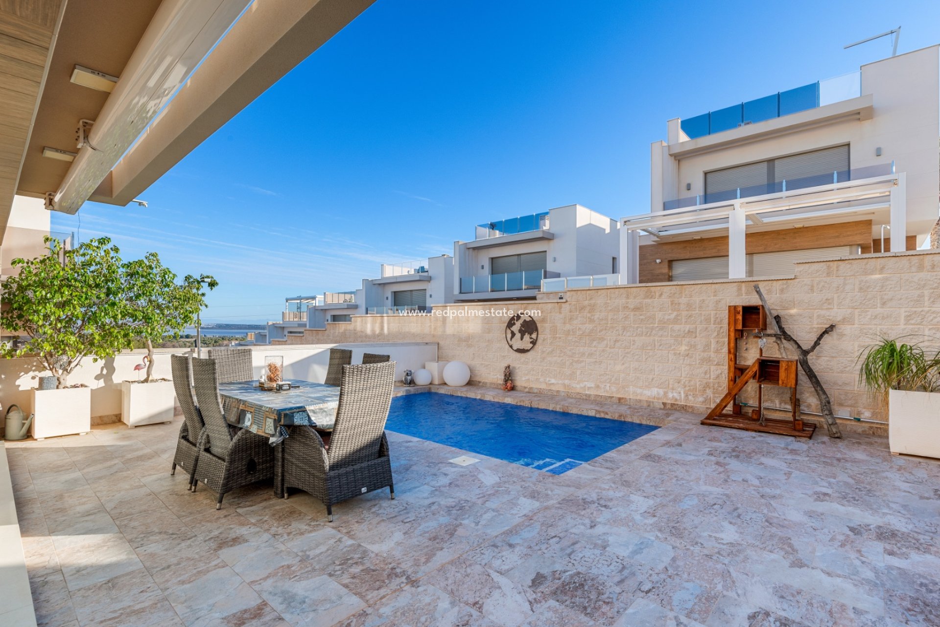 Resale - Villa -
Orihuela Costa - Villamartín