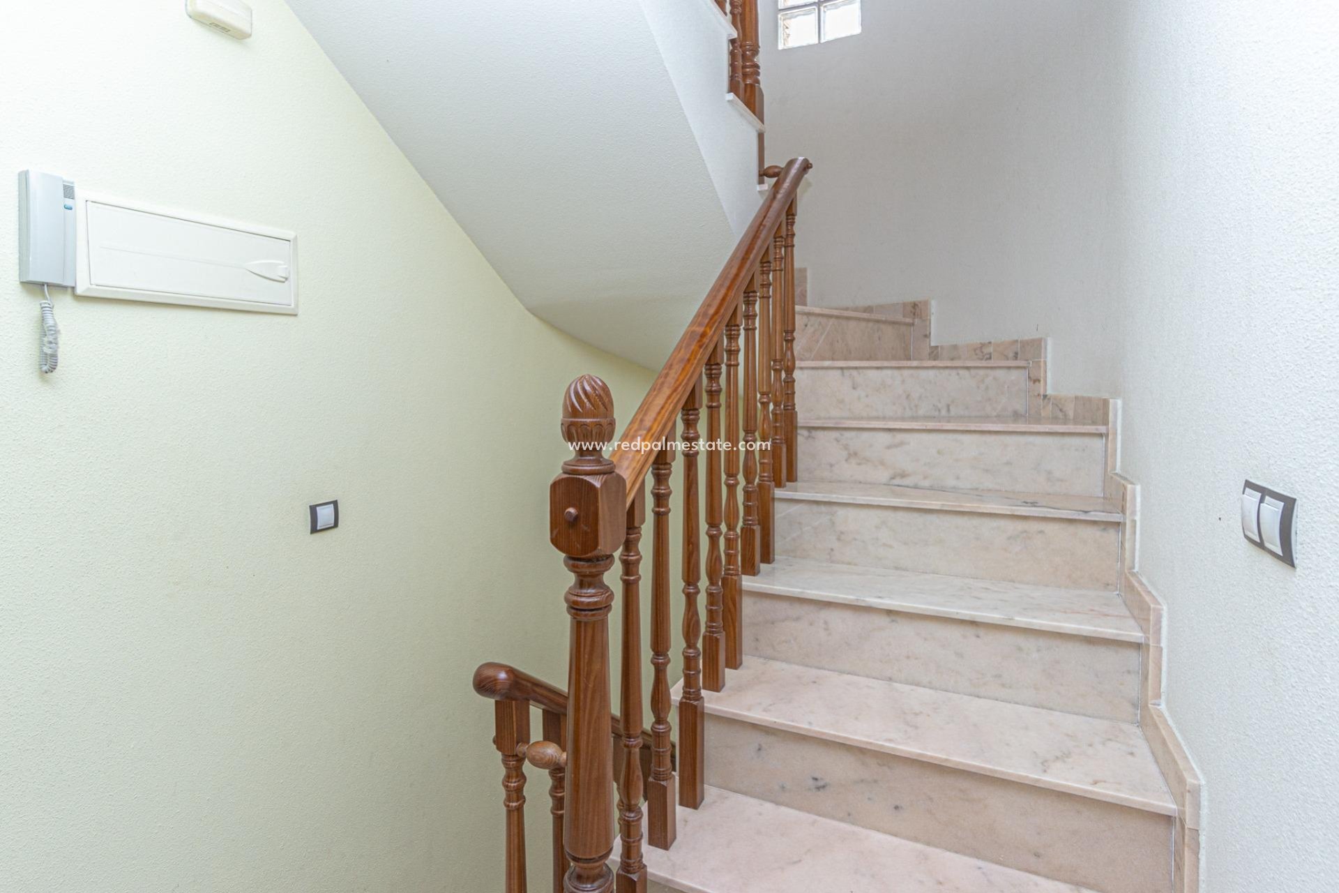 Resale - Villa -
Orihuela Costa - Villamartín