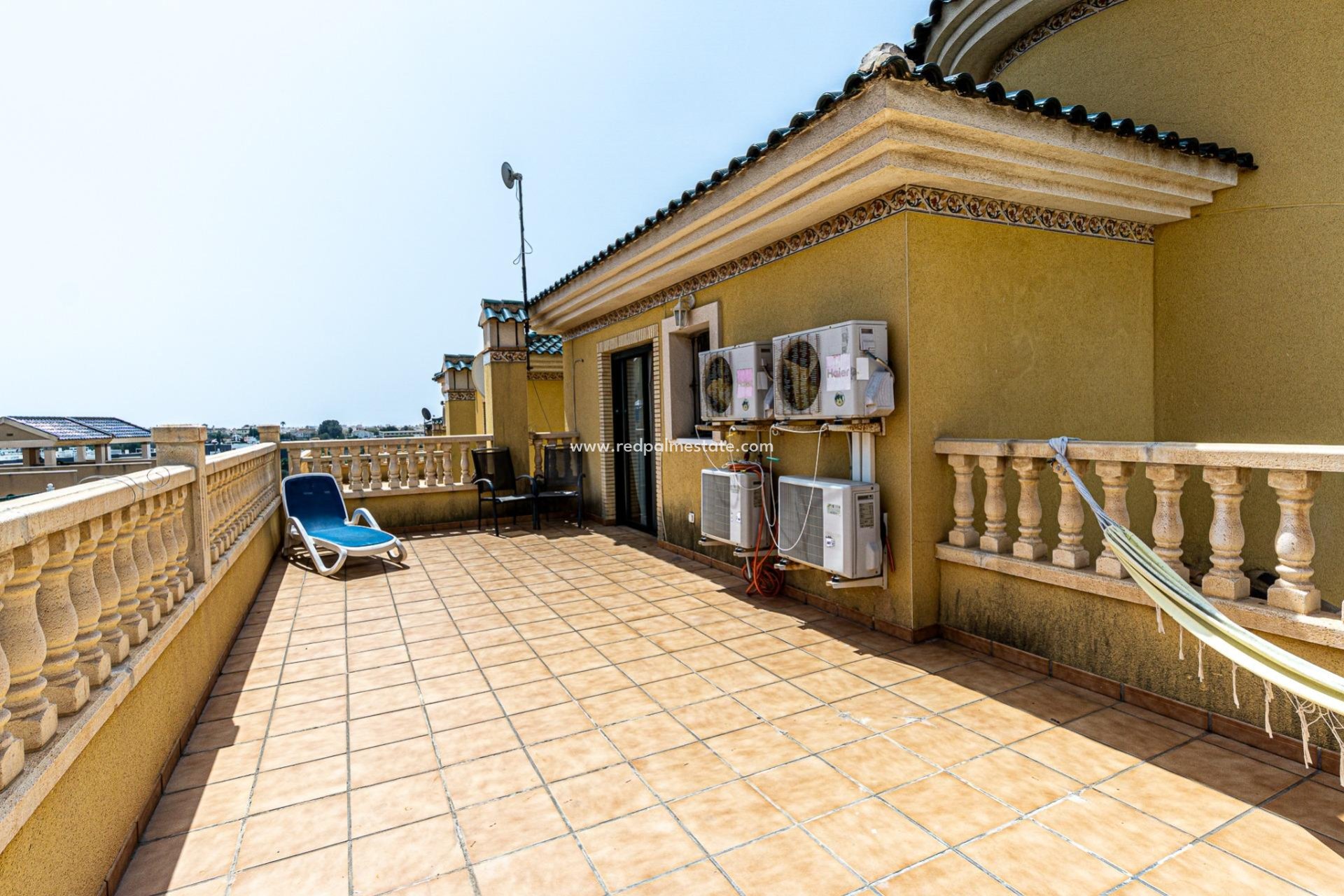 Resale - Villa -
Orihuela Costa - Villamartín