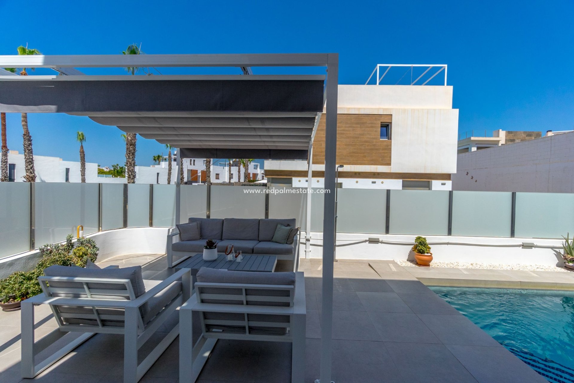 Resale - Villa -
Orihuela Costa - Villamartín