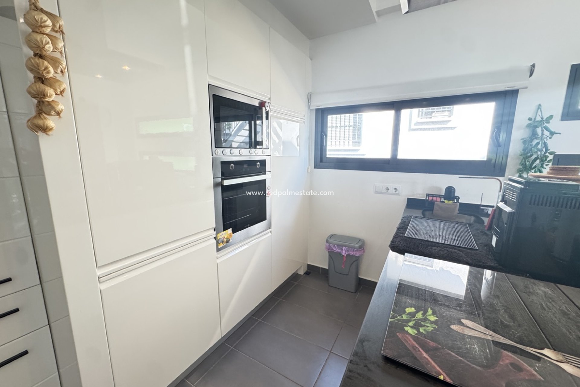 Resale - Villa -
Orihuela Costa - Villamartín