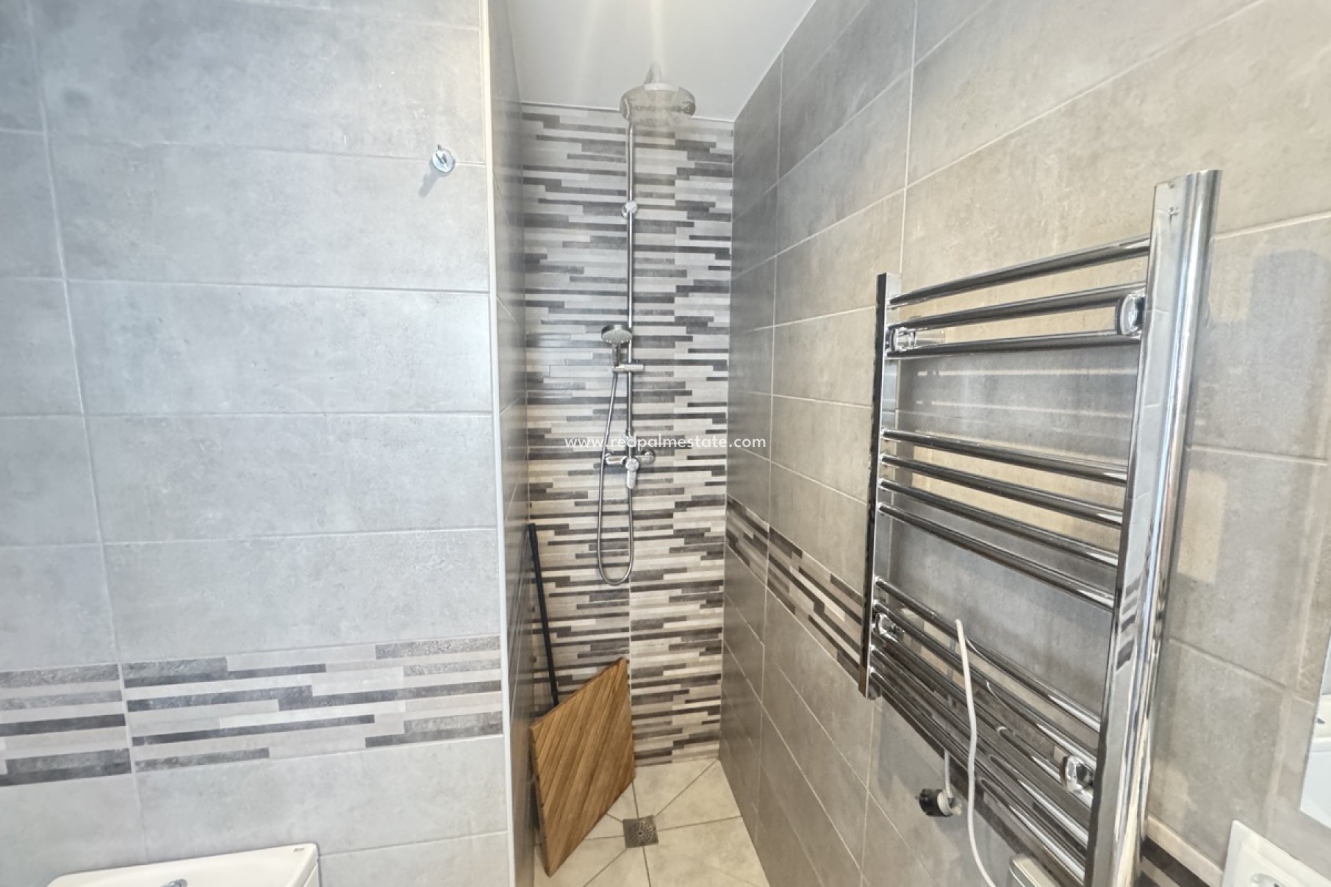 Resale - Villa -
Orihuela Costa - Villamartín