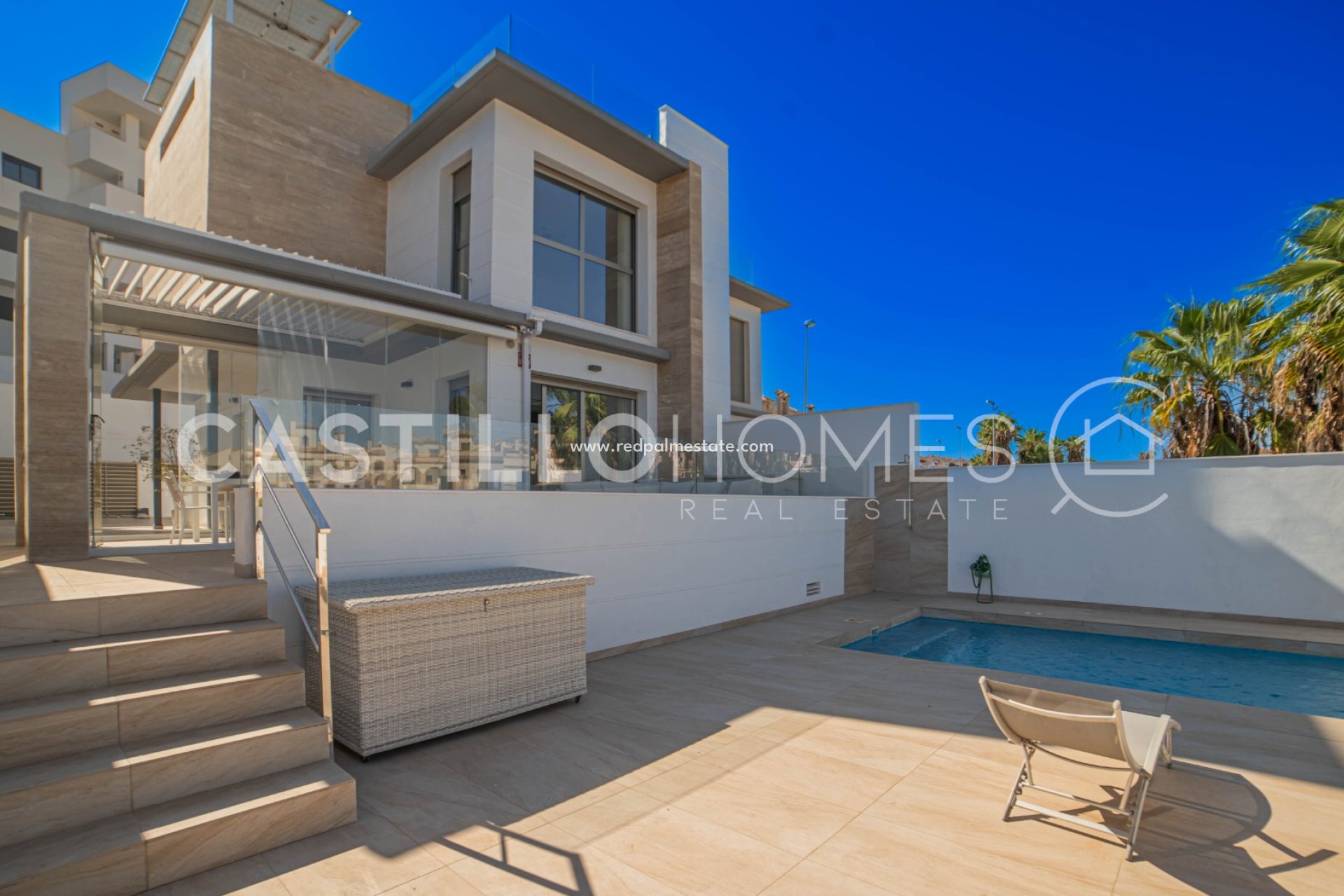 Resale - Villa -
Orihuela Costa - Villamartín