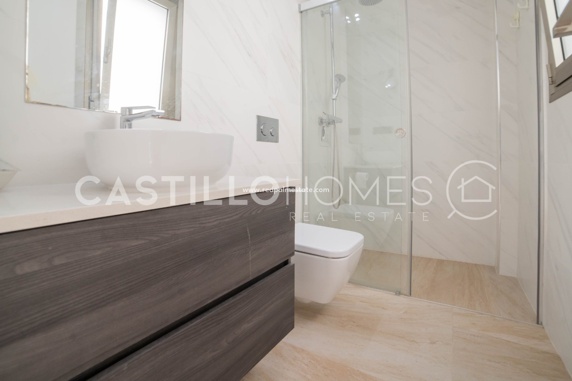 Resale - Villa -
Orihuela Costa - Villamartín