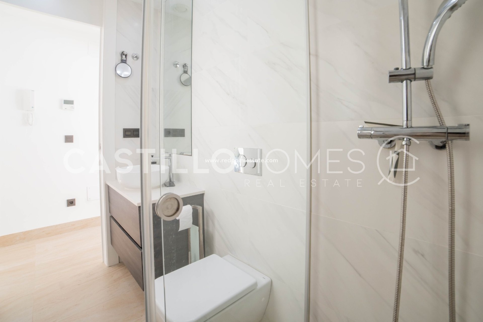 Resale - Villa -
Orihuela Costa - Villamartín