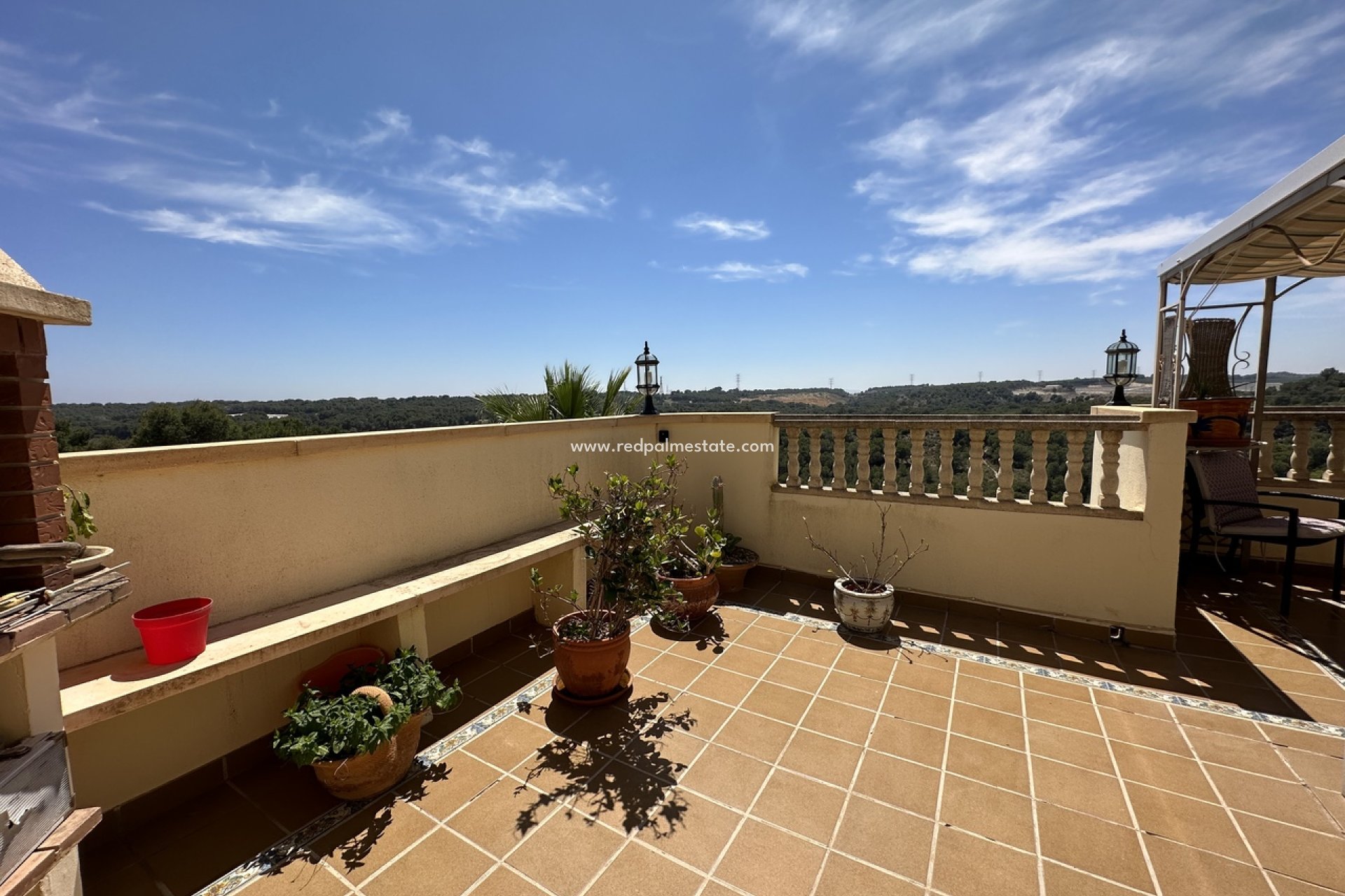 Resale - Villa -
Orihuela Costa - Villamartín