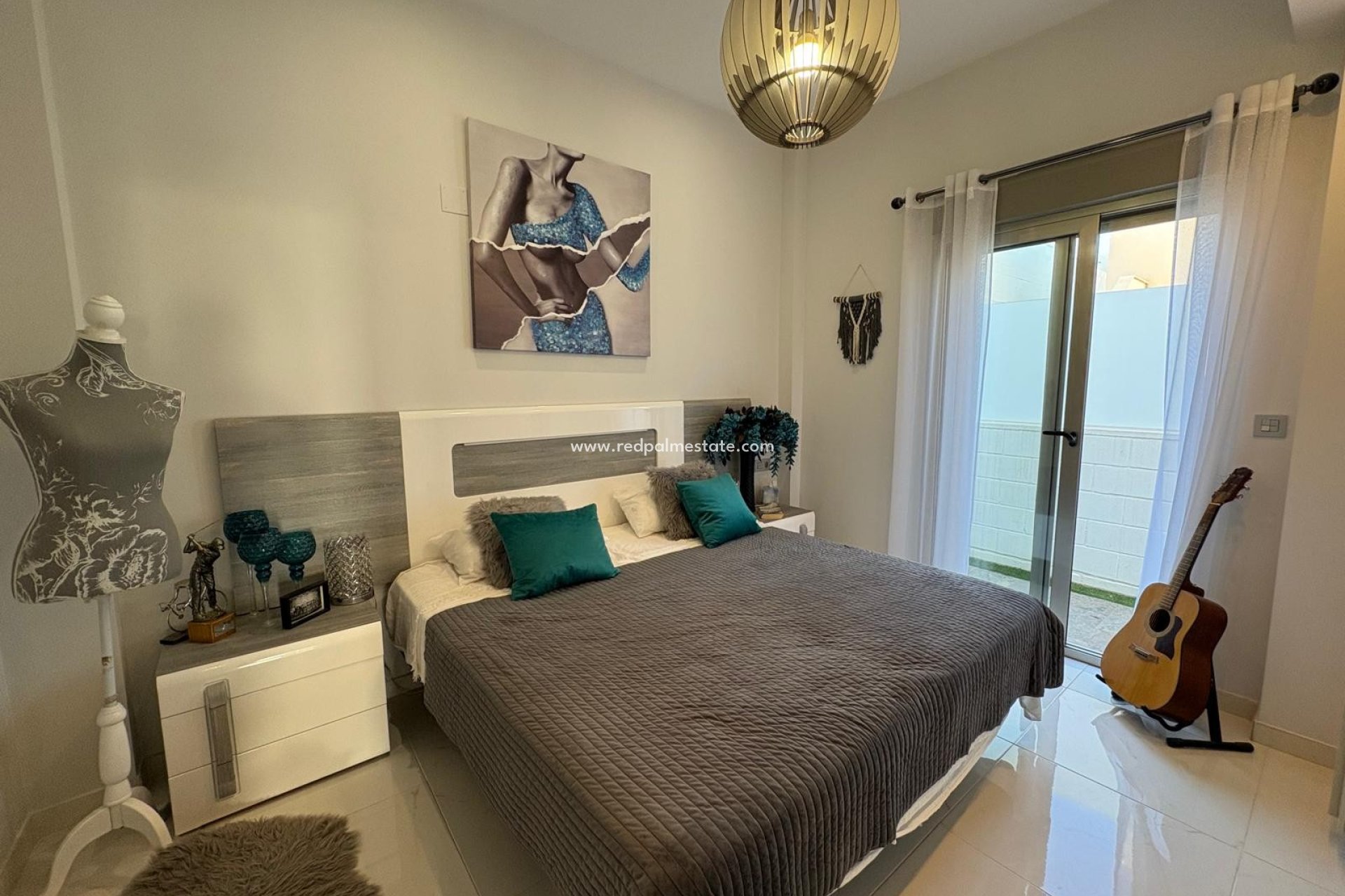 Resale - Villa -
Orihuela Costa - Villamartín