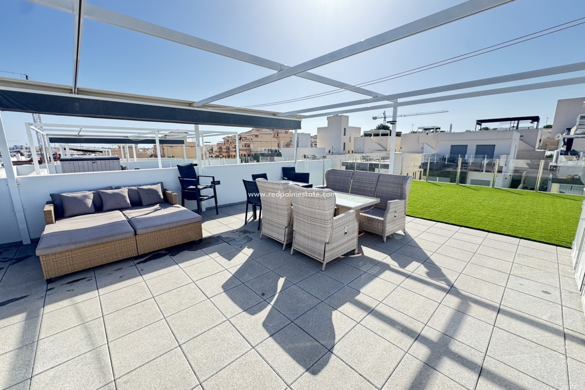 Resale - Villa -
Orihuela Costa - Villamartín