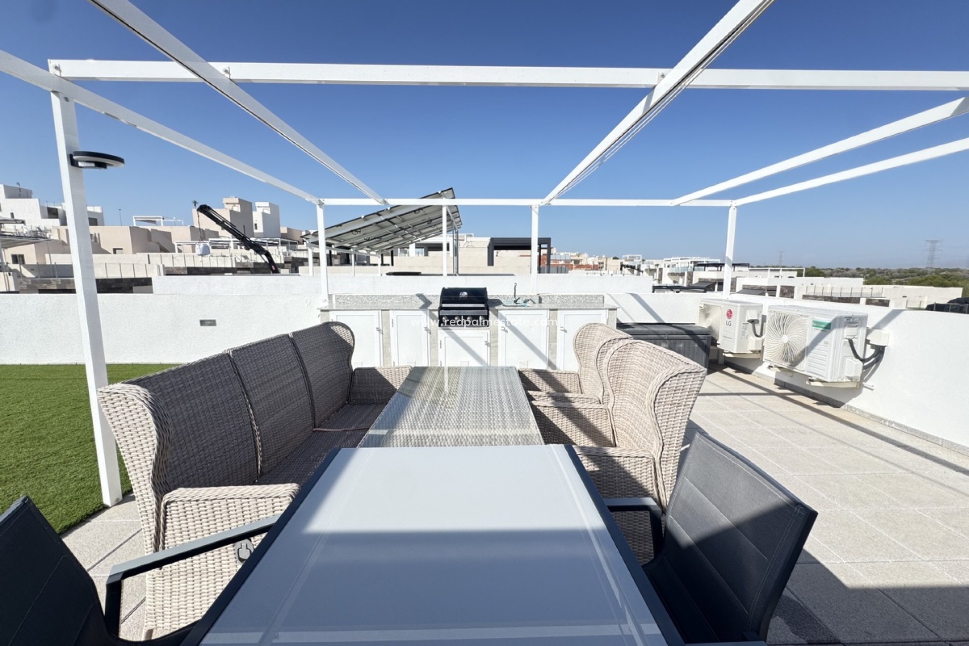 Resale - Villa -
Orihuela Costa - Villamartín