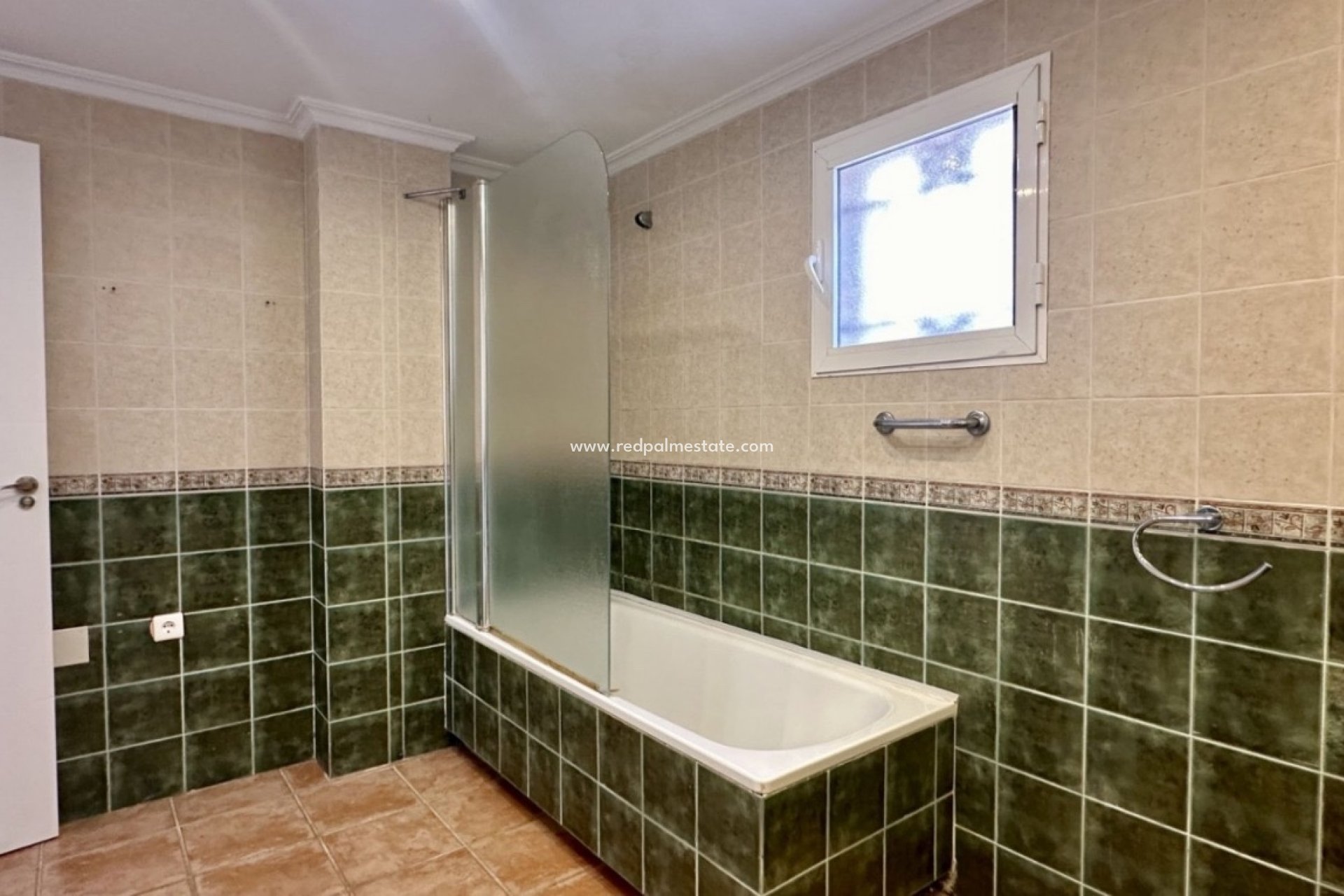 Resale - Villa -
Orihuela Costa - Villamartín