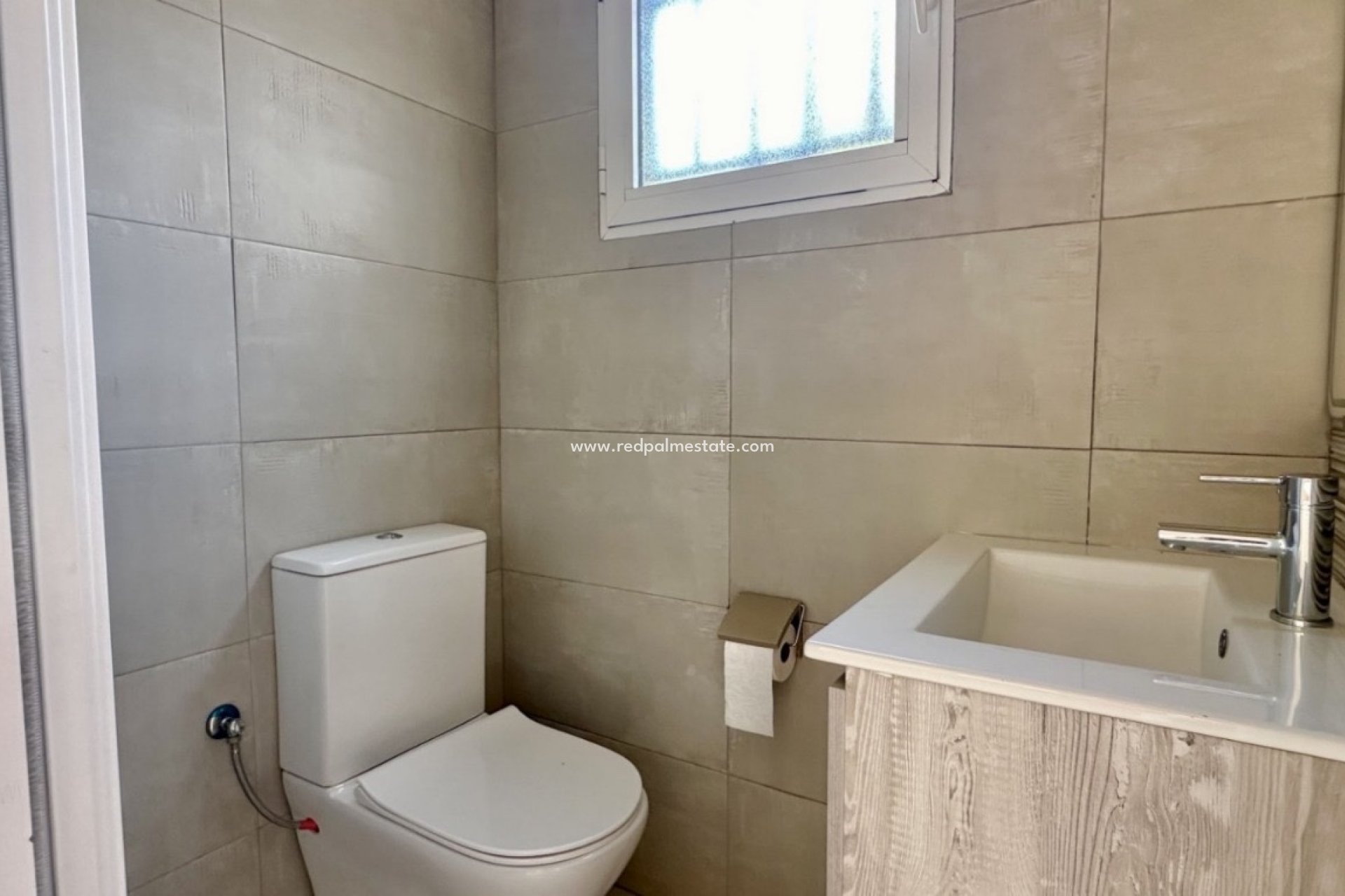 Resale - Villa -
Orihuela Costa - Villamartín