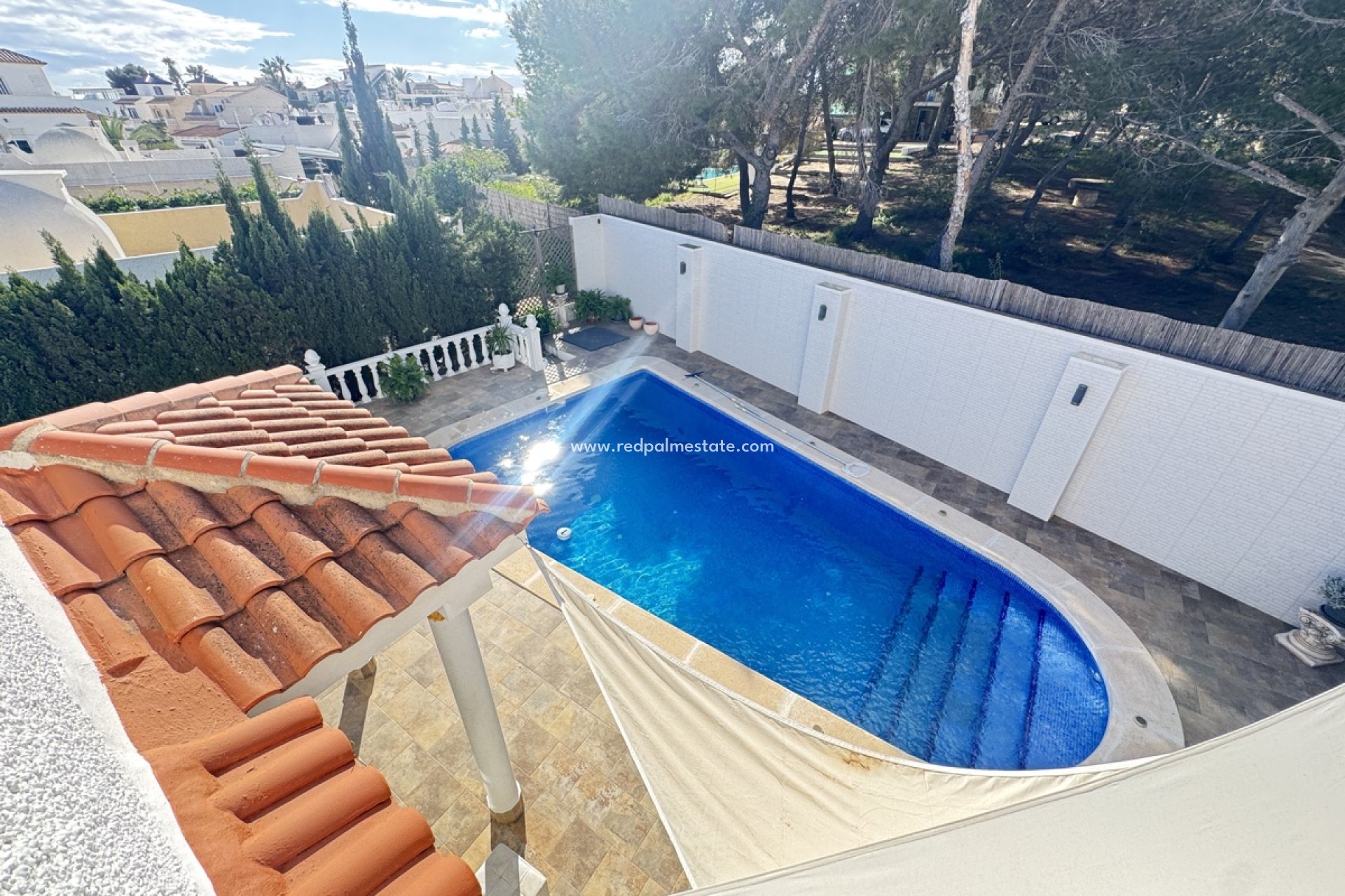 Resale - Villa -
Orihuela Costa - Villamartín