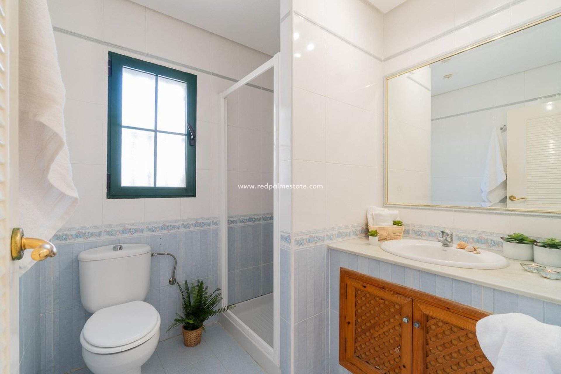 Resale - Villa -
Orihuela Costa - Villamartín