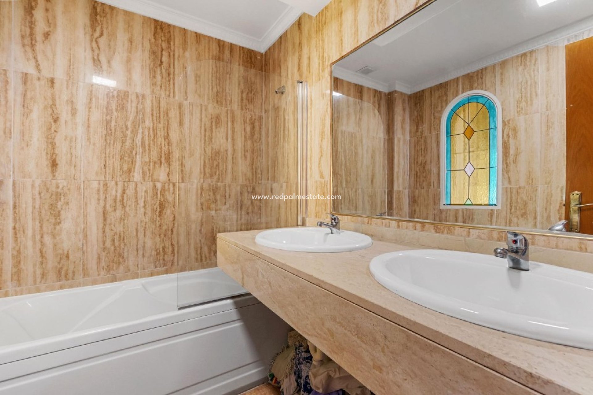 Resale - Villa -
Orihuela Costa - Villamartín