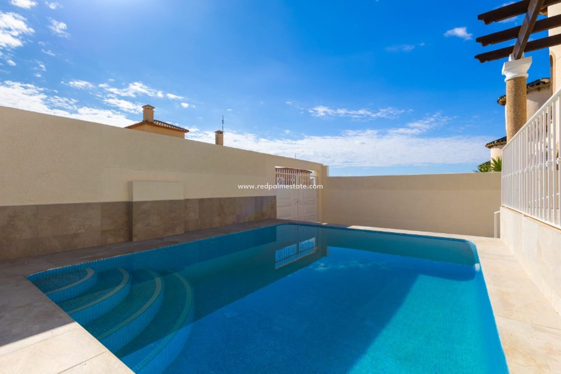 Resale - Villa -
Orihuela Costa - Villamartín