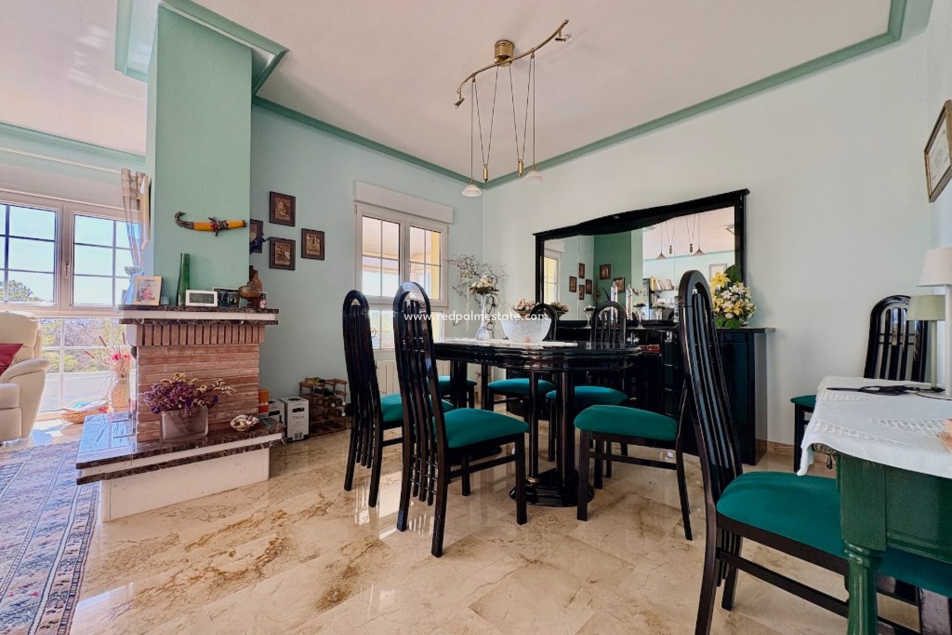 Resale - Villa -
Orihuela Costa - Villamartín