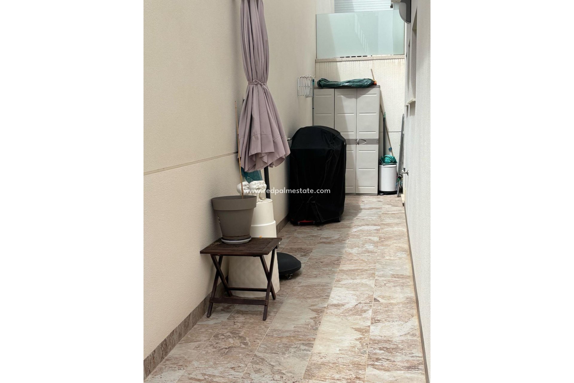 Resale - Villa -
Orihuela Costa - Villamartín