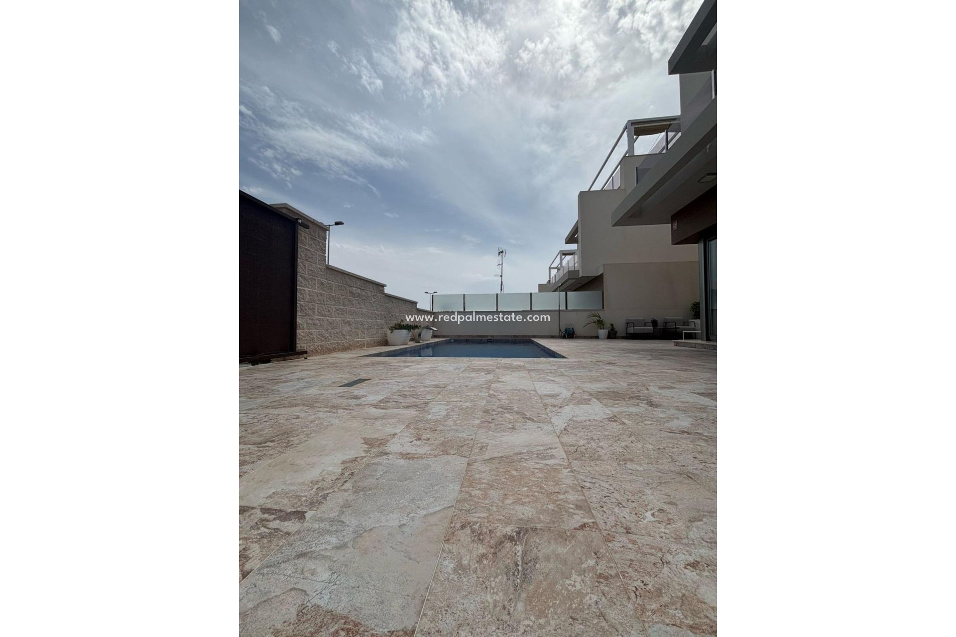 Resale - Villa -
Orihuela Costa - Villamartín