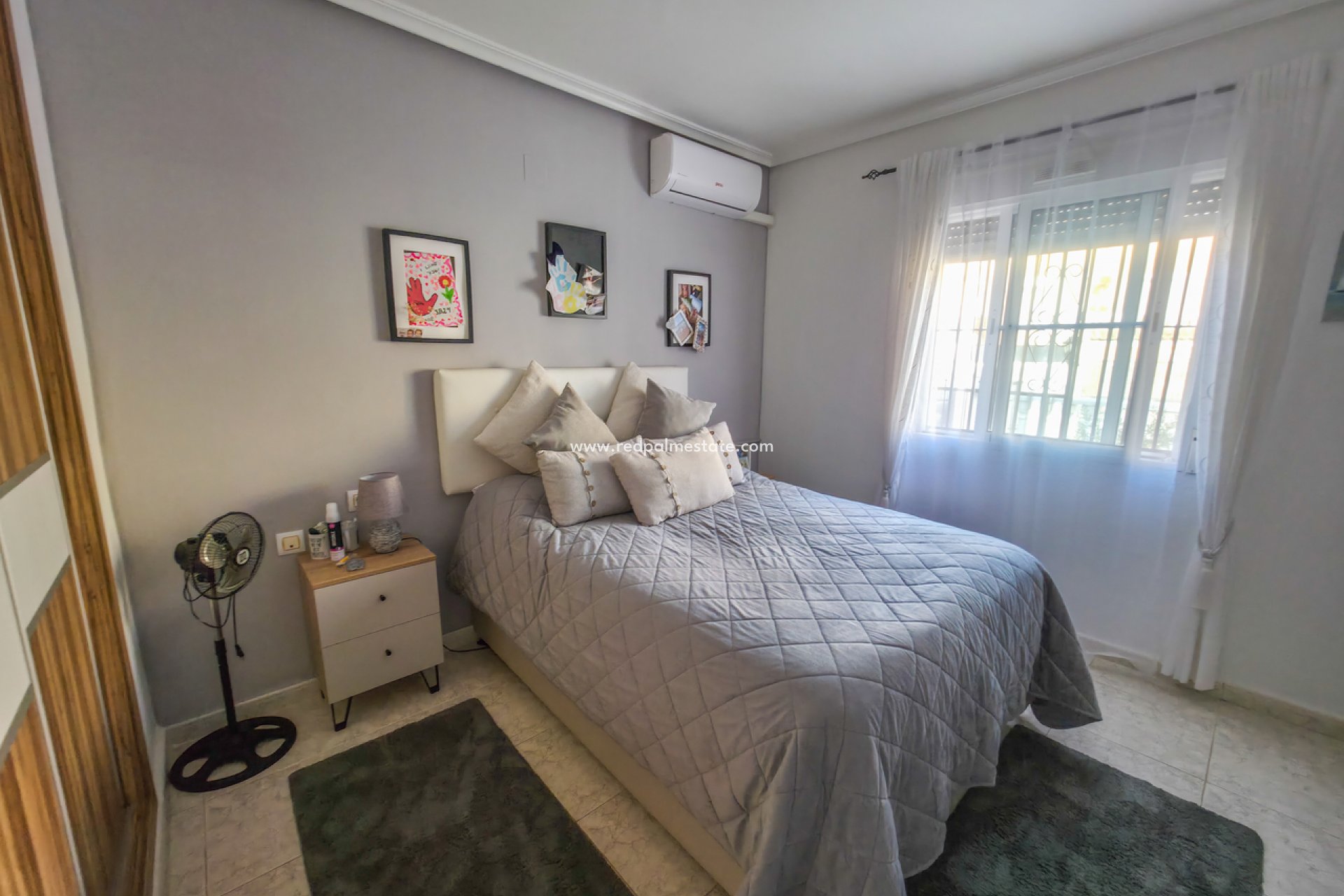 Resale - Villa -
Orihuela Costa - Villamartín