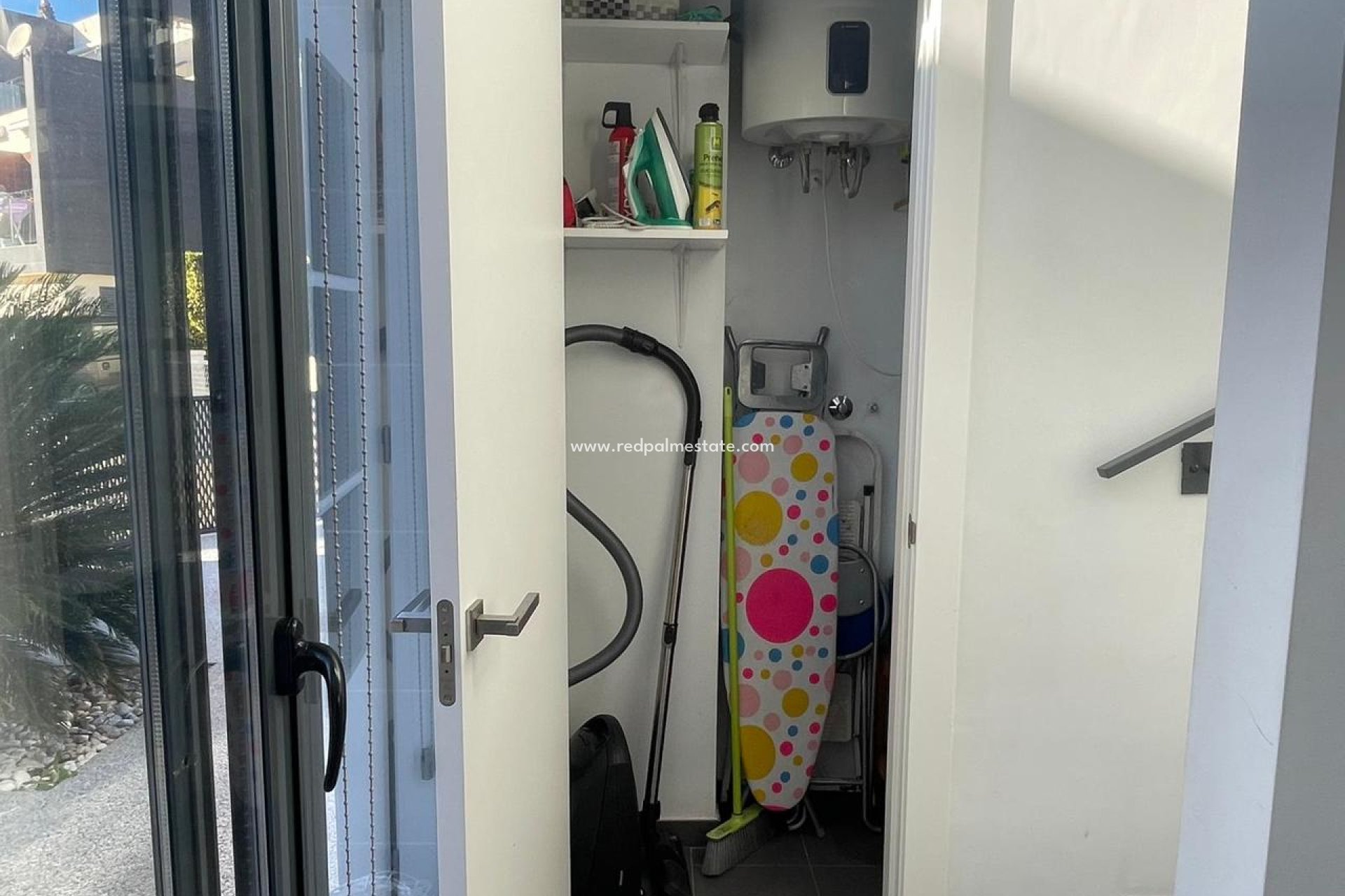 Resale - Villa -
Orihuela Costa - Villamartín