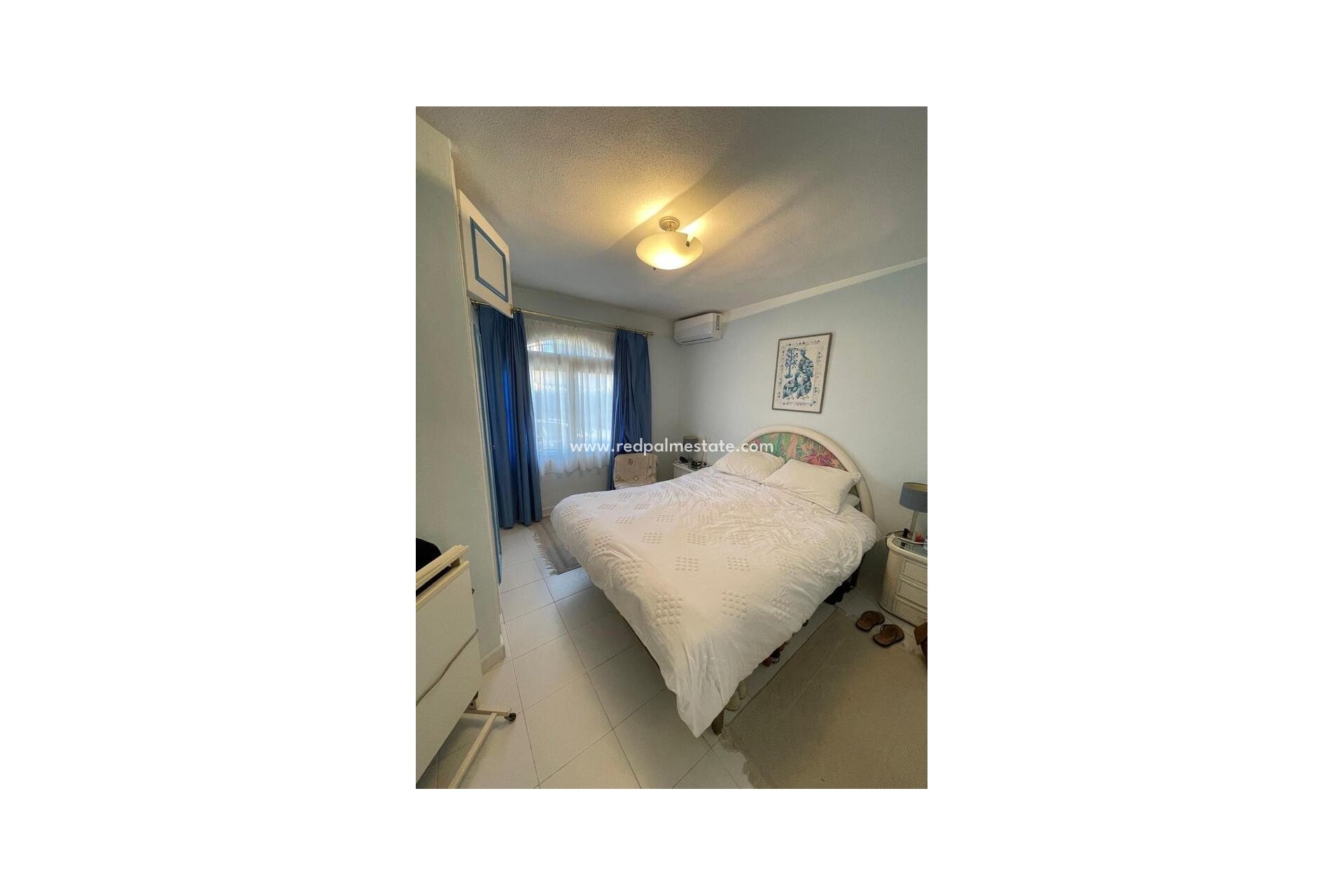 Resale - Villa -
Orihuela Costa - Villamartín