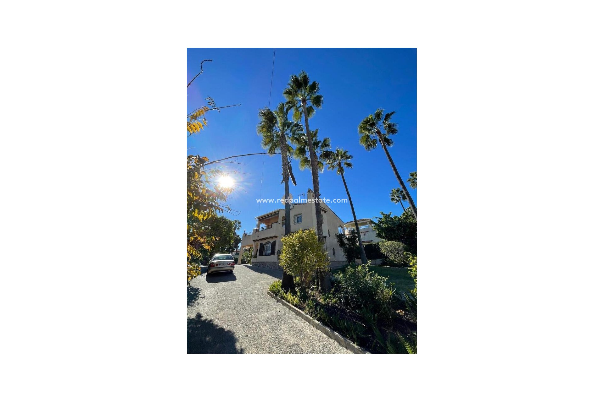 Resale - Villa -
Orihuela Costa - Villamartín