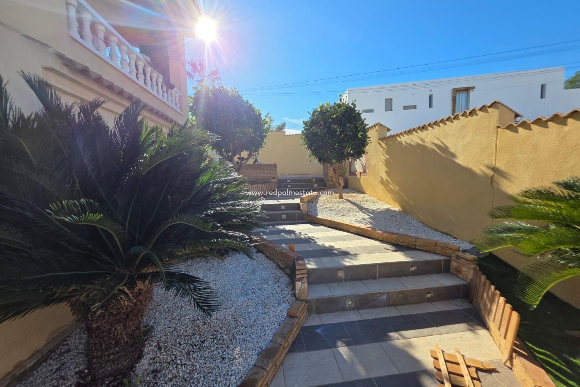 Resale - Villa -
Orihuela Costa - Villamartín