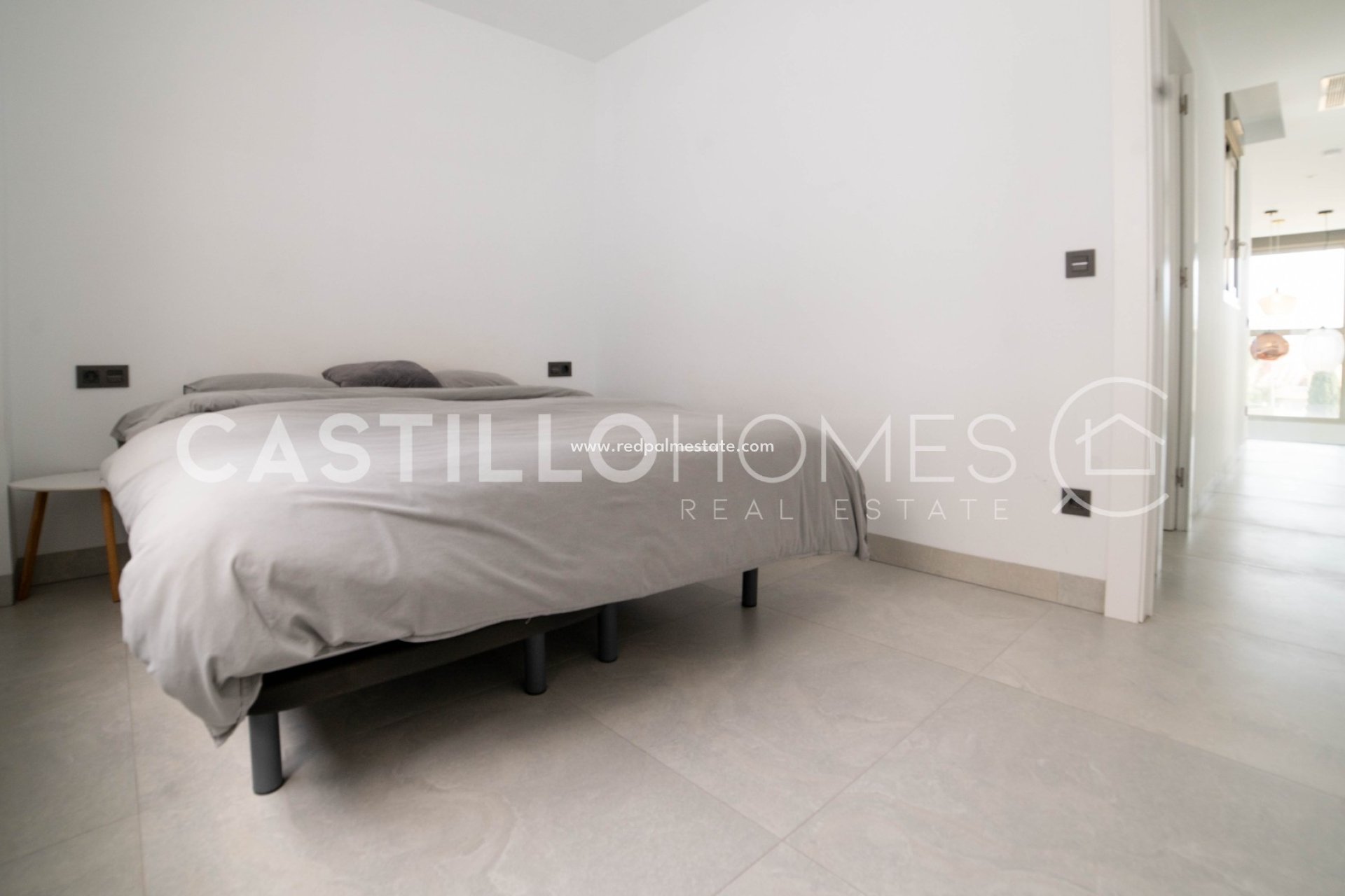 Resale - Villa -
Orihuela Costa - Villamartín