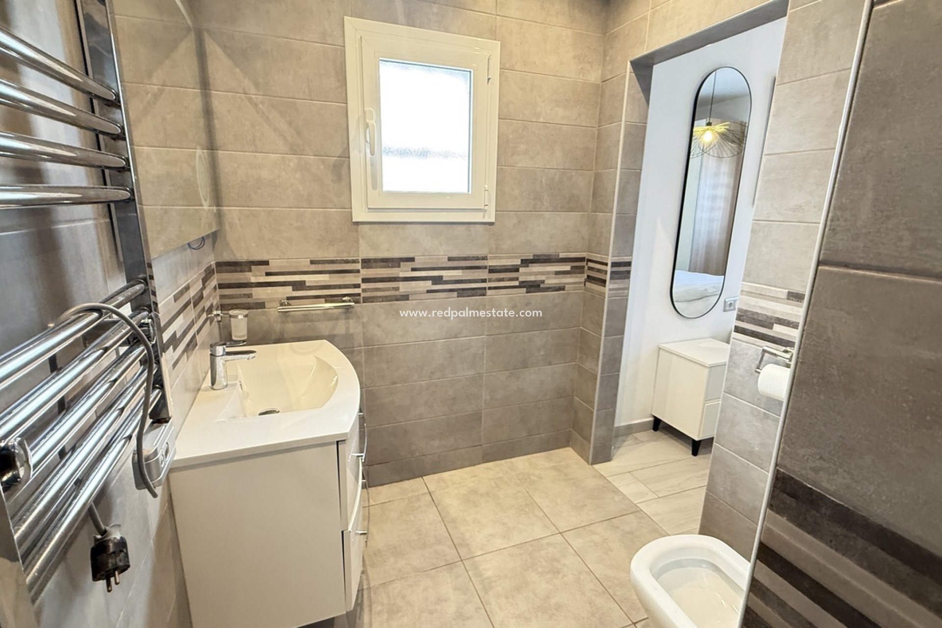 Resale - Villa -
Orihuela Costa - Villamartín