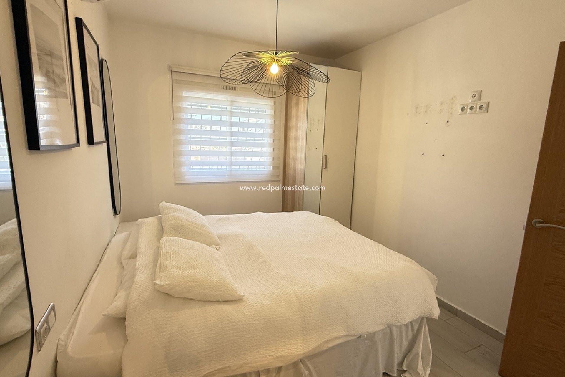 Resale - Villa -
Orihuela Costa - Villamartín