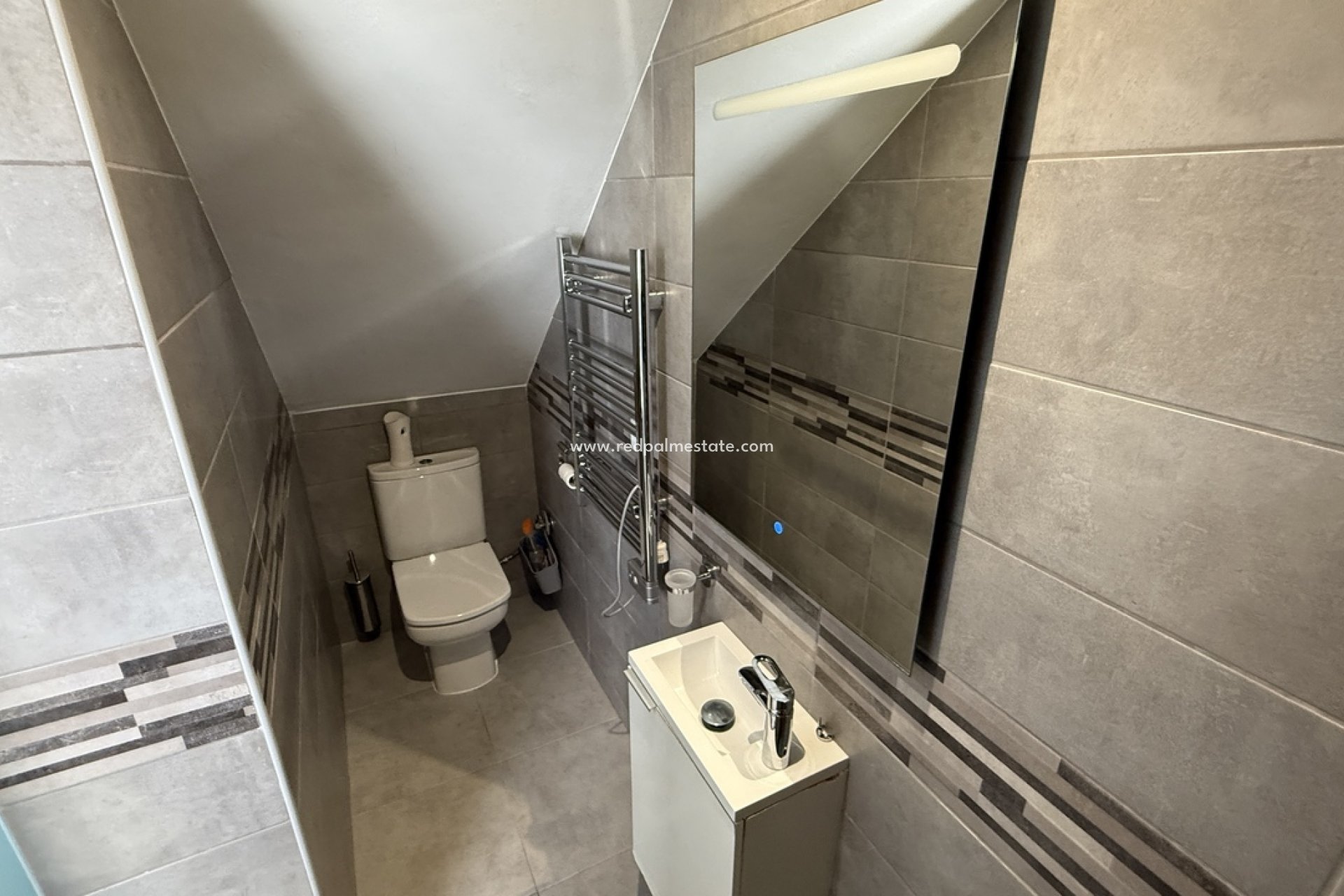 Resale - Villa -
Orihuela Costa - Villamartín