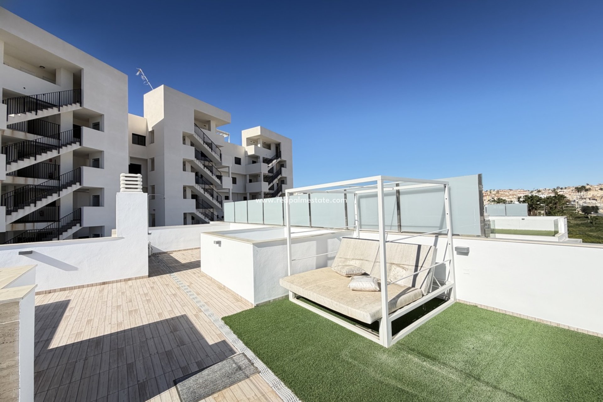 Resale - Villa -
Orihuela Costa - Villamartín