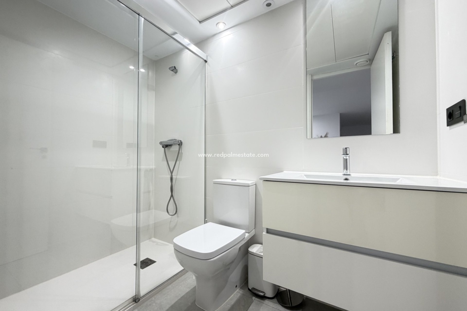 Resale - Villa -
Orihuela Costa - Villamartín