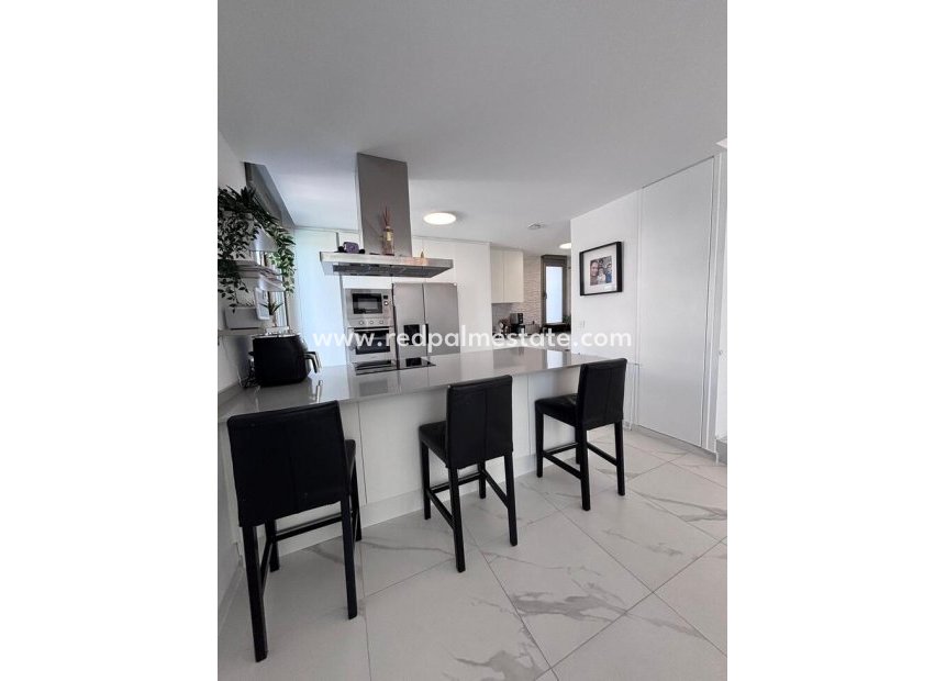 Resale - Villa -
Orihuela Costa - Villamartín