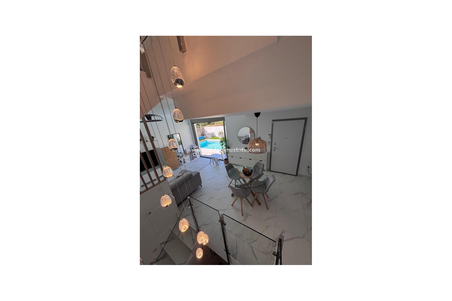 Resale - Villa -
Orihuela Costa - Villamartín