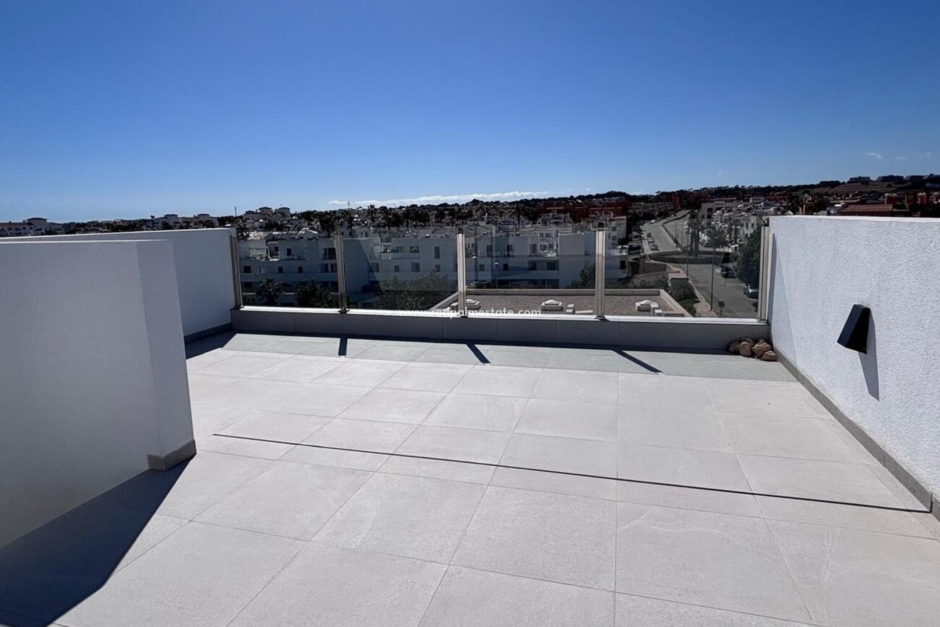 Resale - Villa -
Orihuela Costa - Villamartín