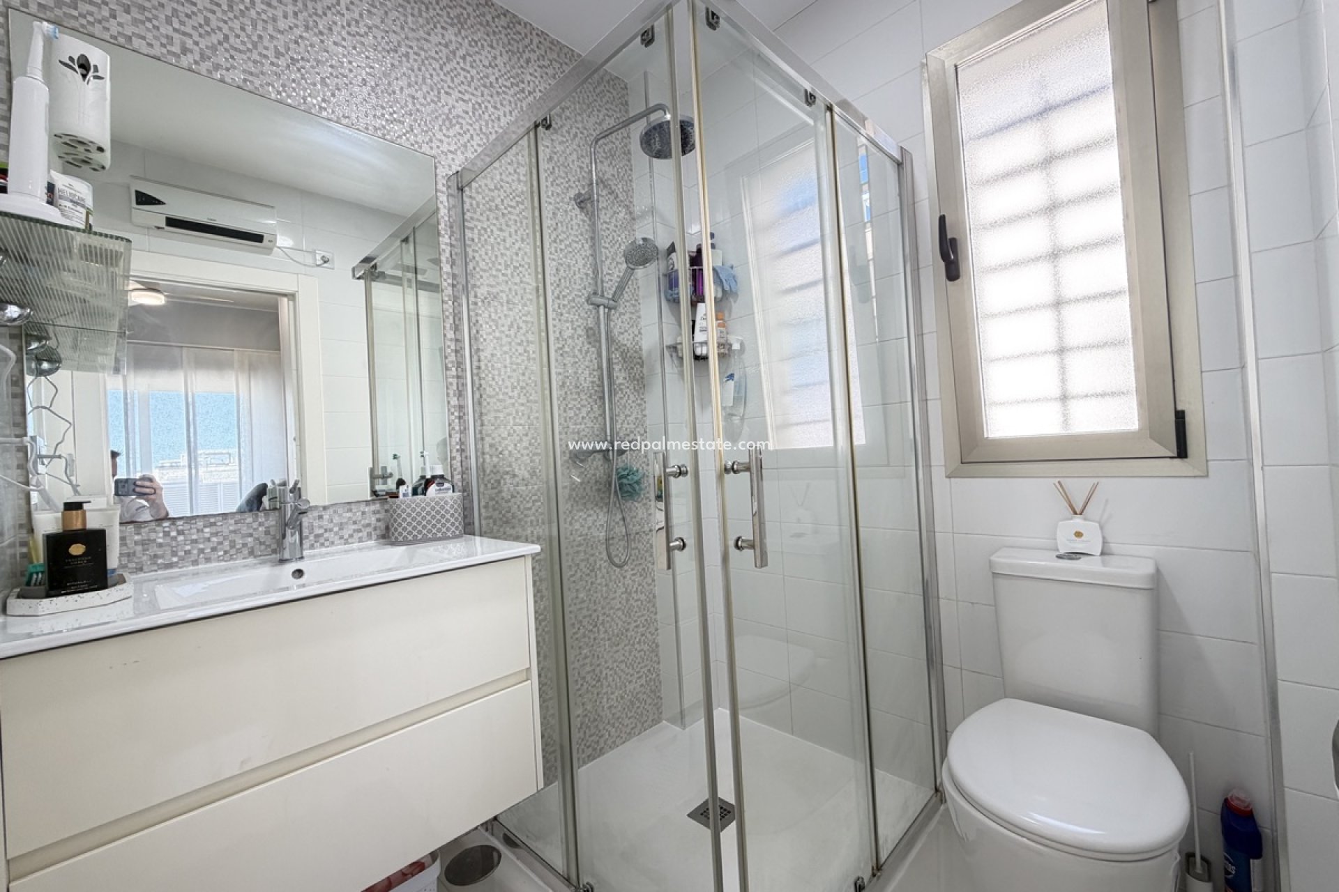 Resale - Villa -
Orihuela Costa - Villamartín