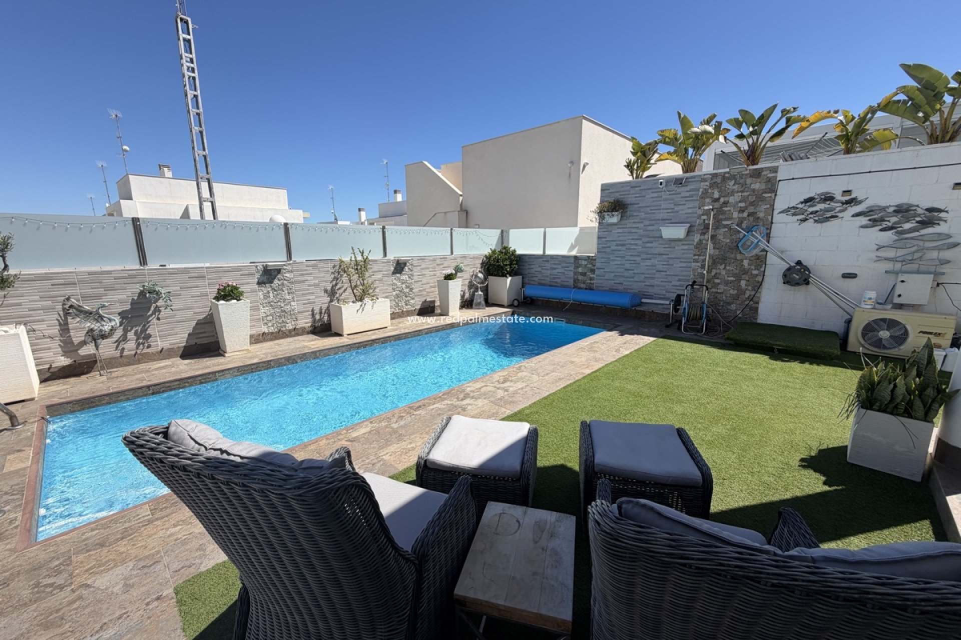 Resale - Villa -
Orihuela Costa - Villamartín